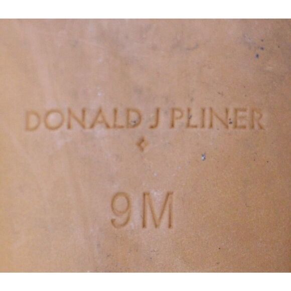 Donald Pliner BLACK GENUINE LEATHER SUEDE LOW HEEL CLASSIC PUMP SHOES Size 9M - Picture 11 of 11